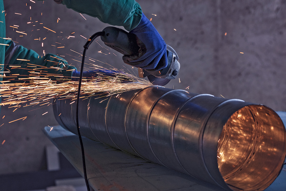 Read more about the article Quina és la formació mínima en prevenció de riscos laborals de les persones treballadores del sector del metall?